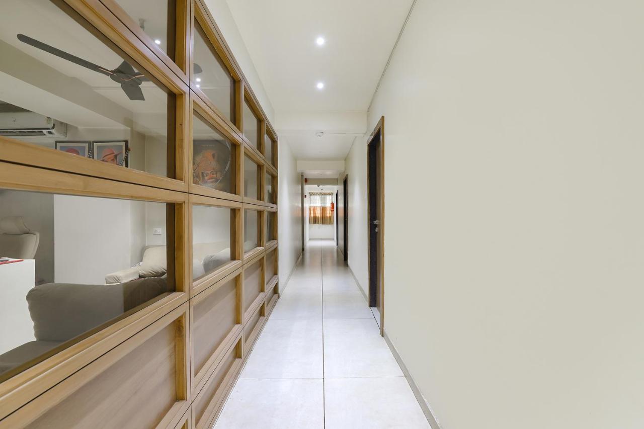 Fabhotel Bharosa Inn Ahmedabad Exterior photo